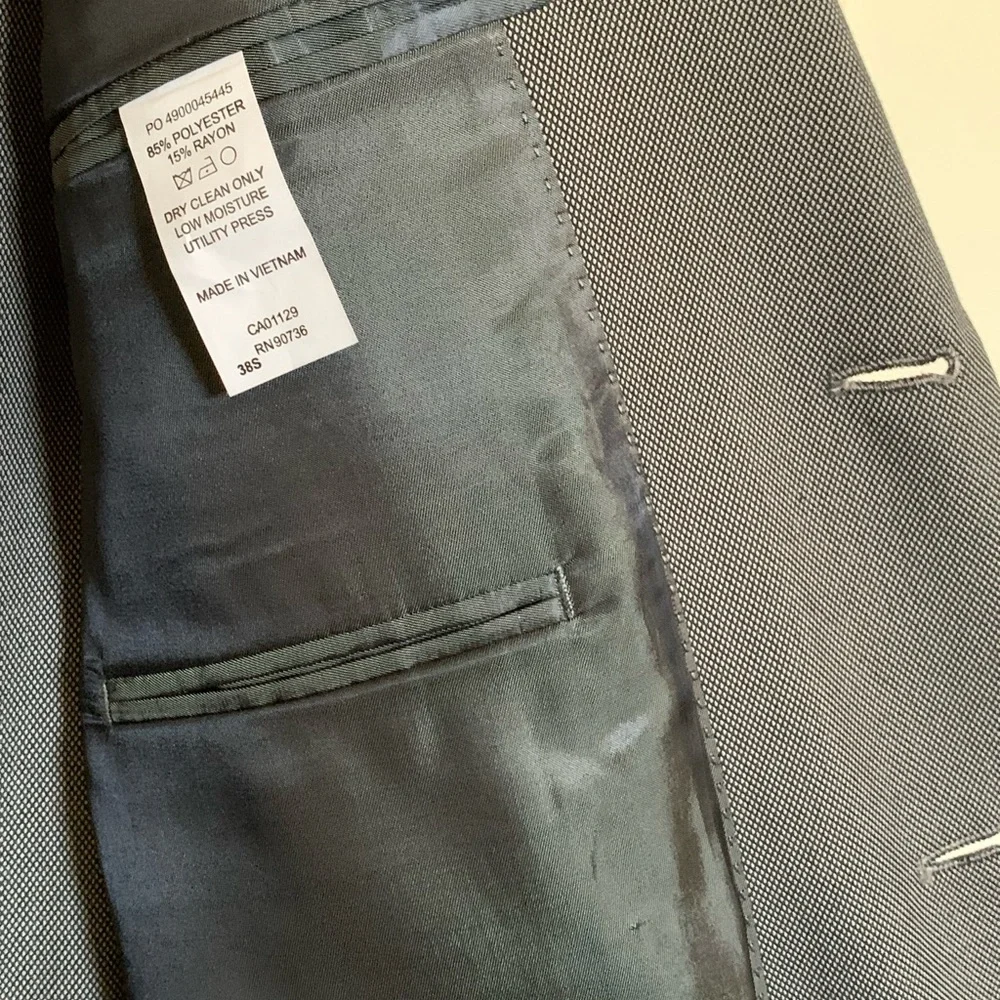 Calvin Klein Men’s Steel Gray Suit Set 38 Short Jacket 32 Pants Slim Fit